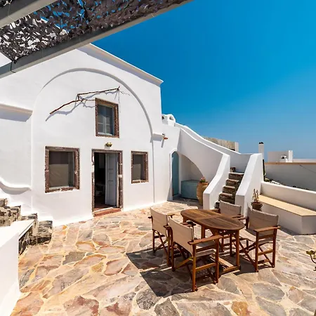 Holiday home Blue Vine Mountain Sea View Private Yard *